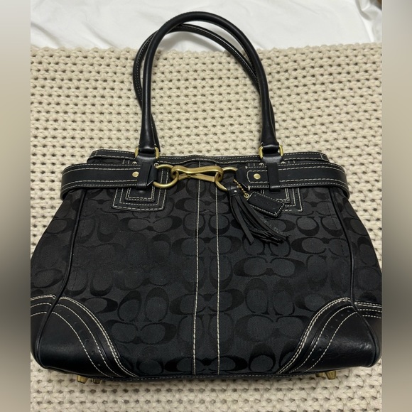 Coach Handbags - Coach Tote Bag